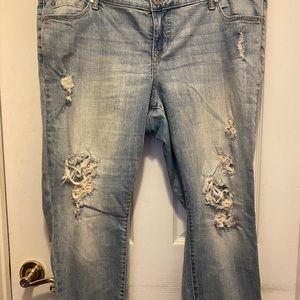 Torrid boyfriend destructed jeans w/lace Size 16